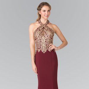 NEW SLEEVELESS SHEATH DRESS WITH HALTER NECKLINE EMBROIDERED WITH LACE GL2231